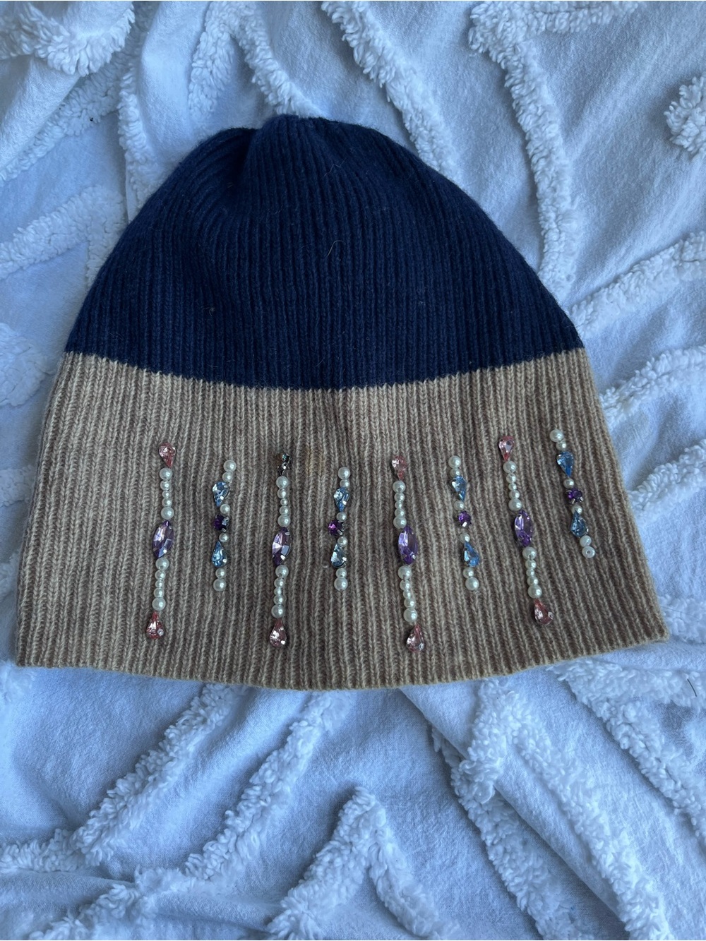 Alice Hannah London Embellished Two-Tone Knit Beanie Bejeweled